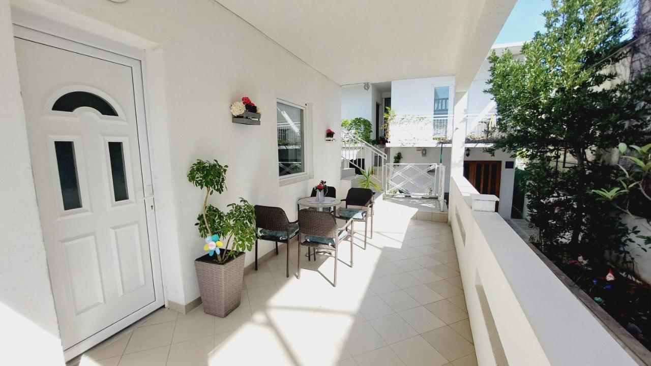 Luna Apartments Baška Voda Εξωτερικό φωτογραφία